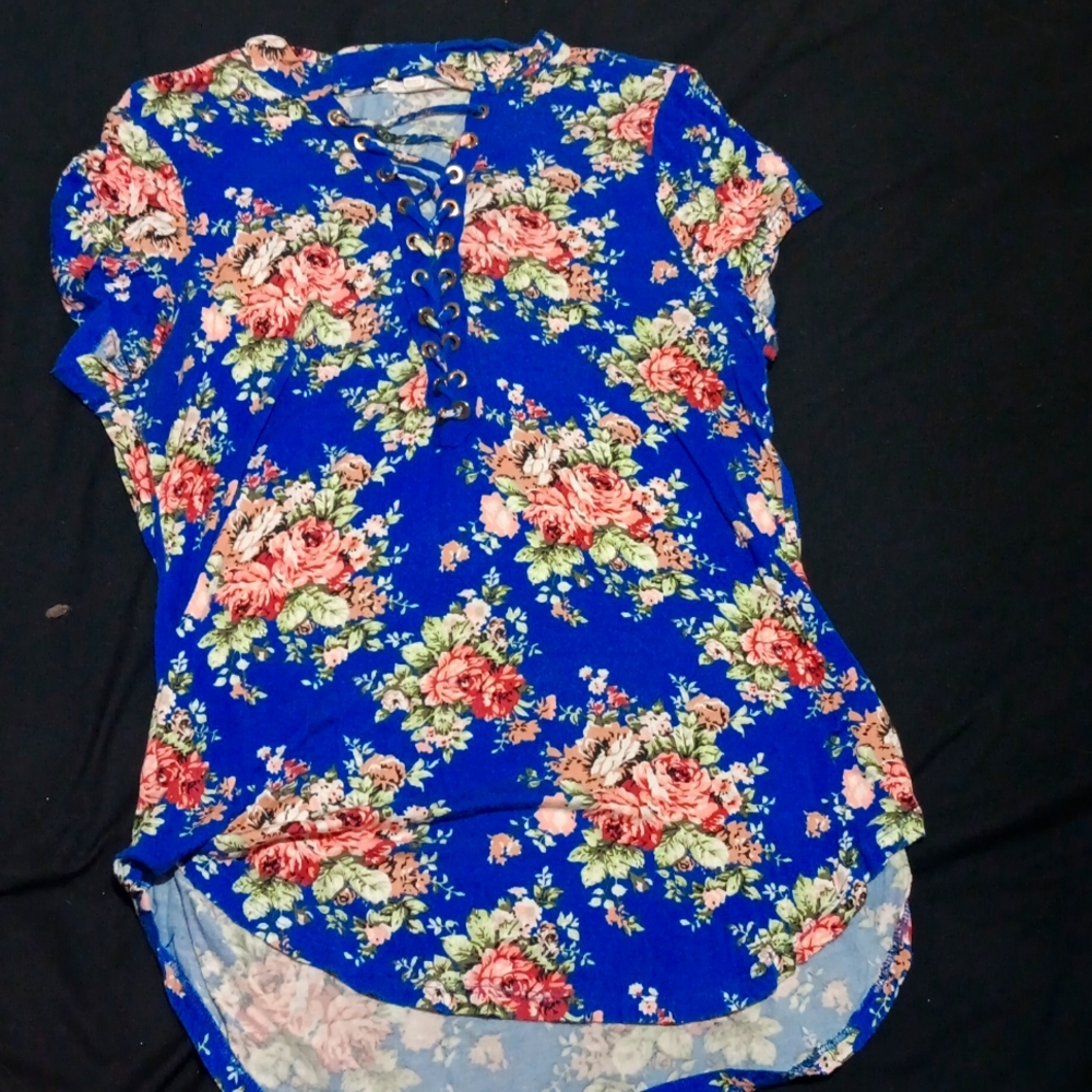 Floral t shirt